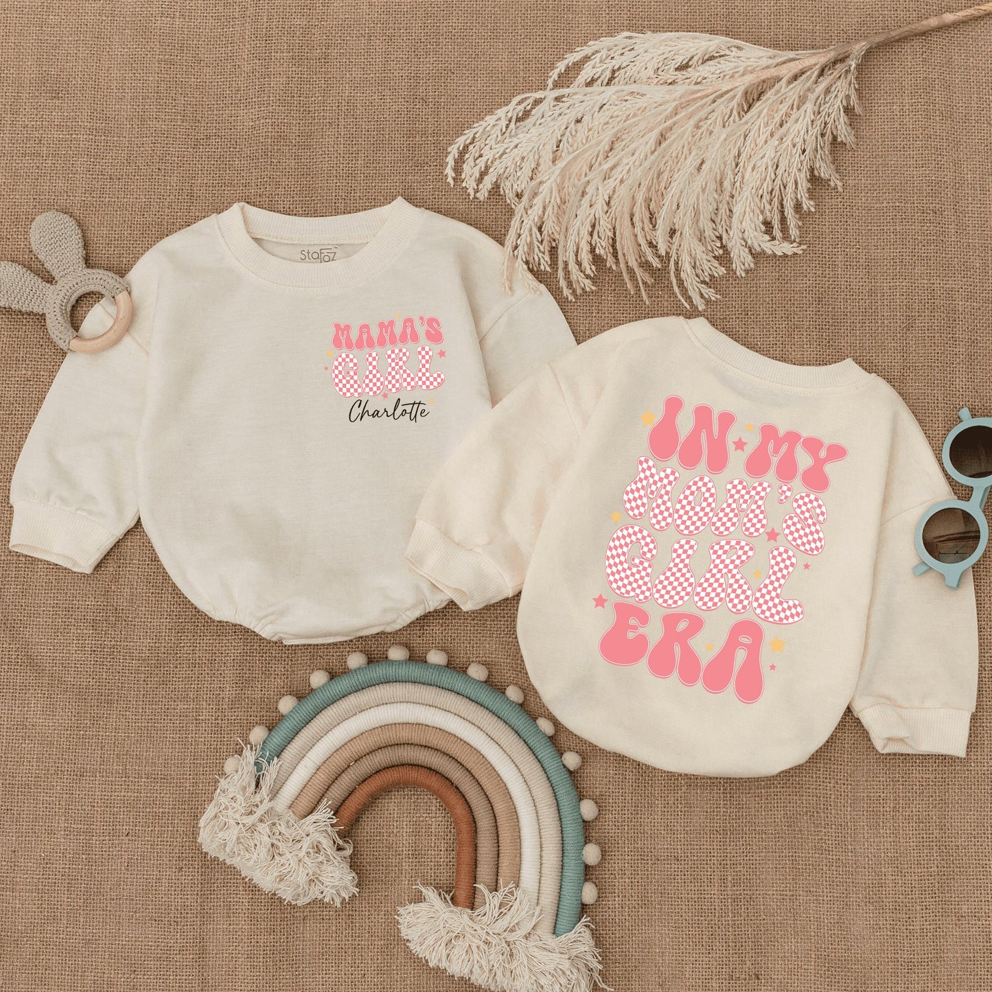 Custom Retro Pink Mama's Girl Romper In My Mom's Girl Era Baby Bodysuit with Checkered Design Yellow Stars Personalized Name 1st Mothers Day Newborn Gift