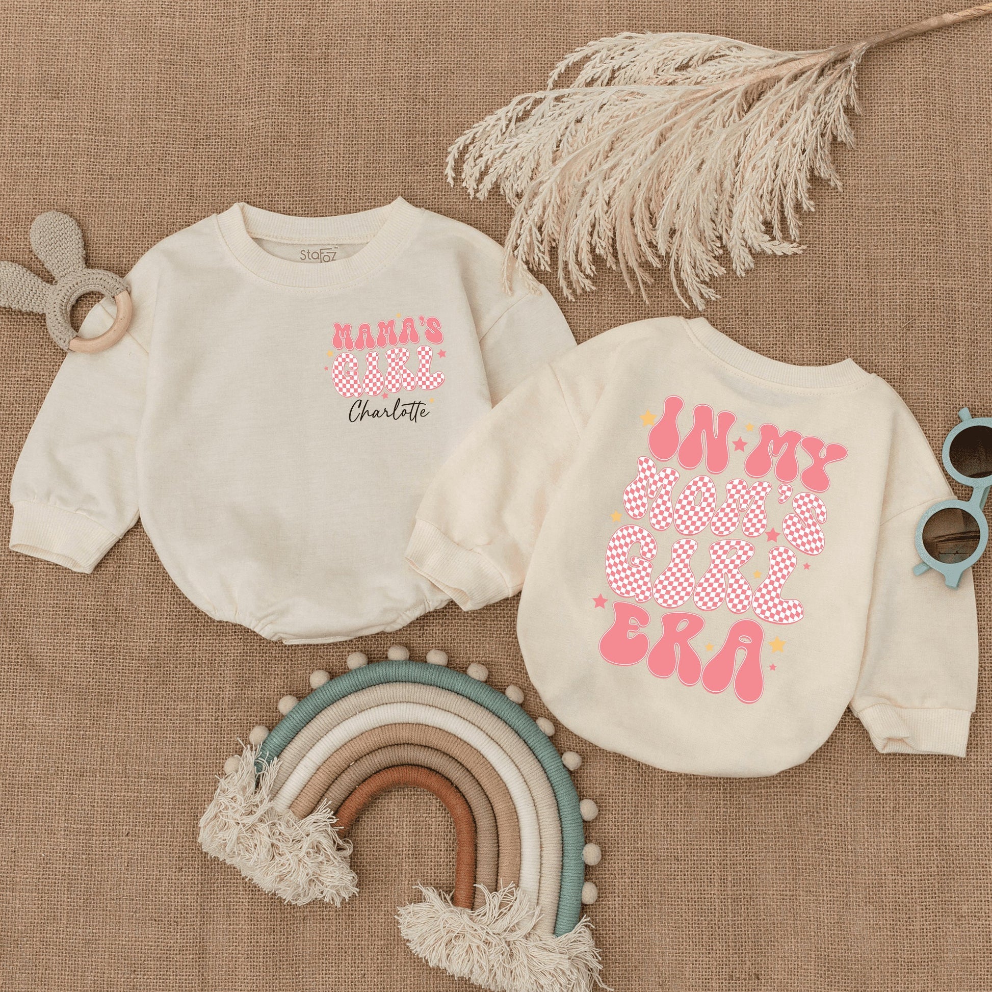 Custom Retro Pink Mama's Girl Romper In My Mom's Girl Era Baby Bodysuit with Checkered Design Yellow Stars Personalized Name 1st Mothers Day Newborn Gift