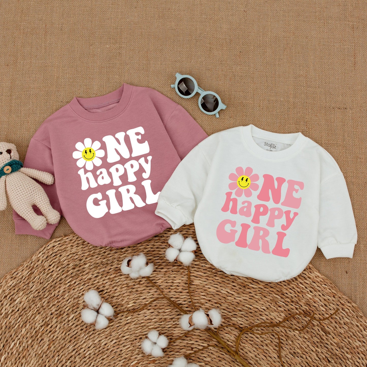 Personalized Baby Girl First Birthday Romper One Happy Girl Groovy Daisy Bodysuit Pink Smiley Face Vintage Celebration Outfit Gift