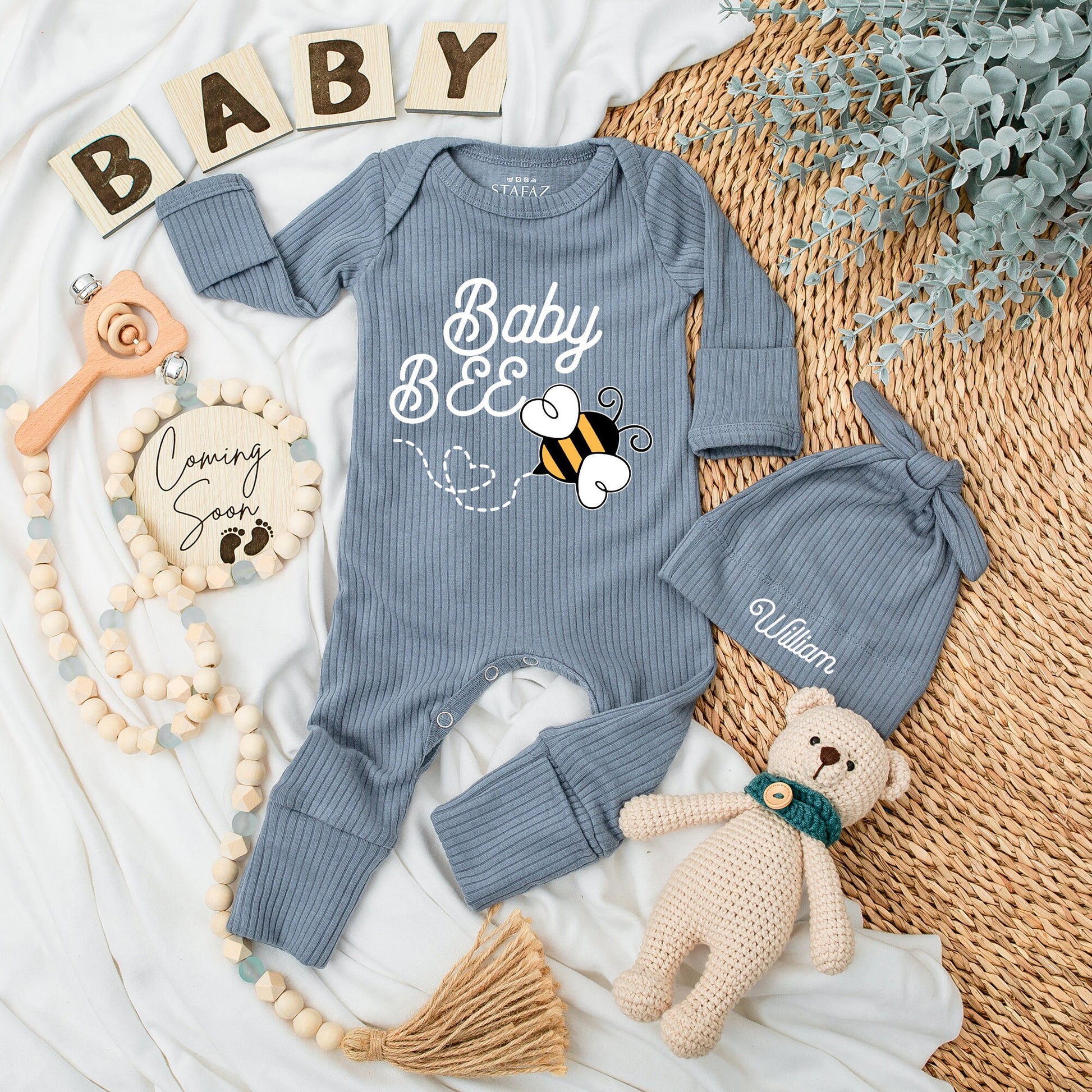 Personalized William Name Baby Bee Bodysuit & Hat Set Cute Honeybee Newborn Outfit Gender Neutral Pregnancy Reveal Going Home Gift
