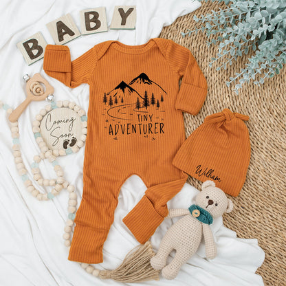 Tiny Adventurer Baby Bodysuit and Hat Set Newborn Mountain Landscape Design Coming Home Outfit Cute Black Pine Tree Travel Baby Shower Gift Long Sleeve