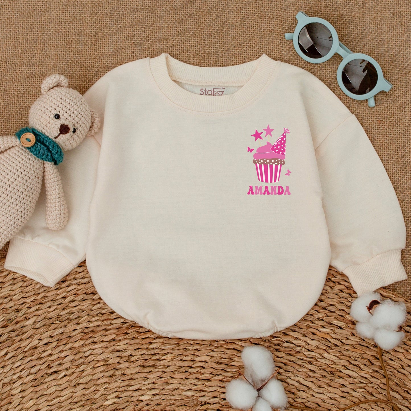 Personalized It's Me Hi Birthday Girl Bubble Romper Baby Girl First Birthday In My Birthday Era Bodysuit Smash Cake Outfit Shower Gift