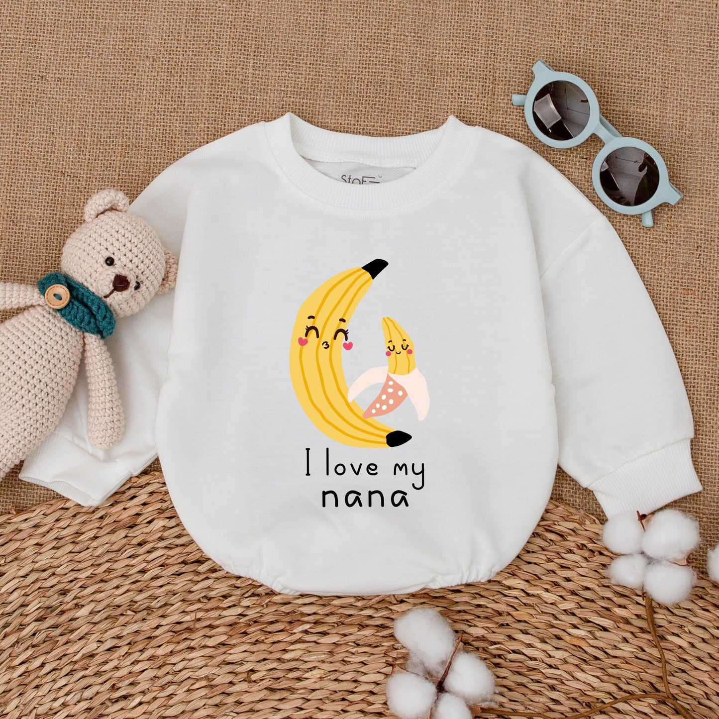 I Love My Nana Baby Romper Cute Grandbaby Bodysuit Funny Outfit Newborn Baby Announcement Gift Soft Cotton Bubble Romper First Grandchild Coming Home