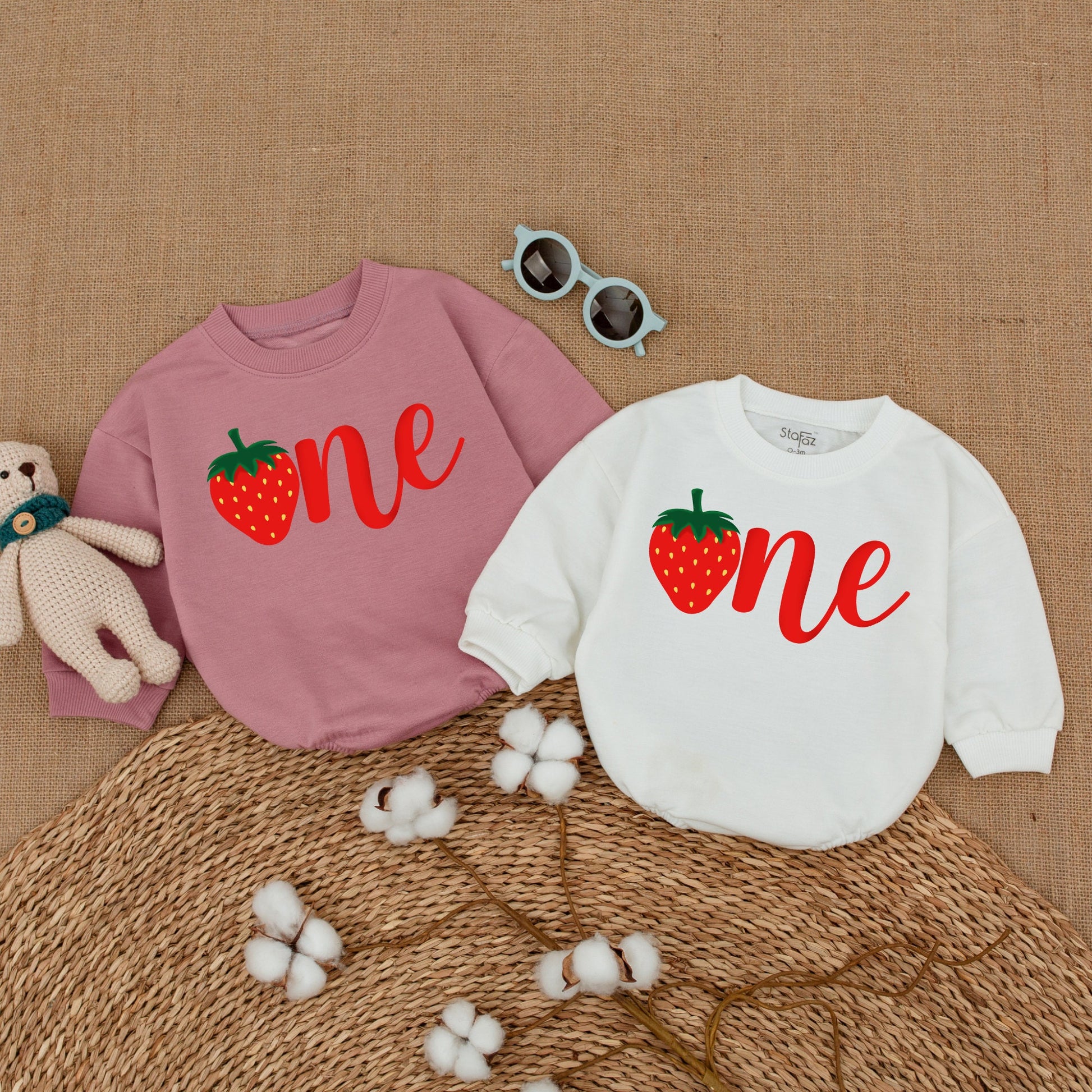 Strawberry 1st Birthday Baby Girl Romper Sweet One Outfit Smash Cake Bodysuit Soft Cotton Summer Gift for First Celebration Photo Shoot