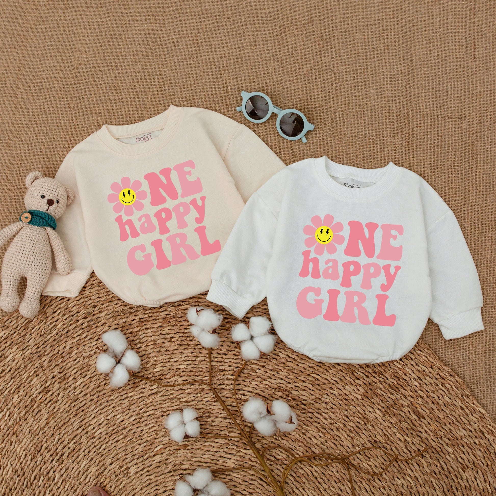 Personalized Baby Girl First Birthday Romper One Happy Girl Groovy Daisy Bodysuit Pink Smiley Face Vintage Celebration Outfit Gift