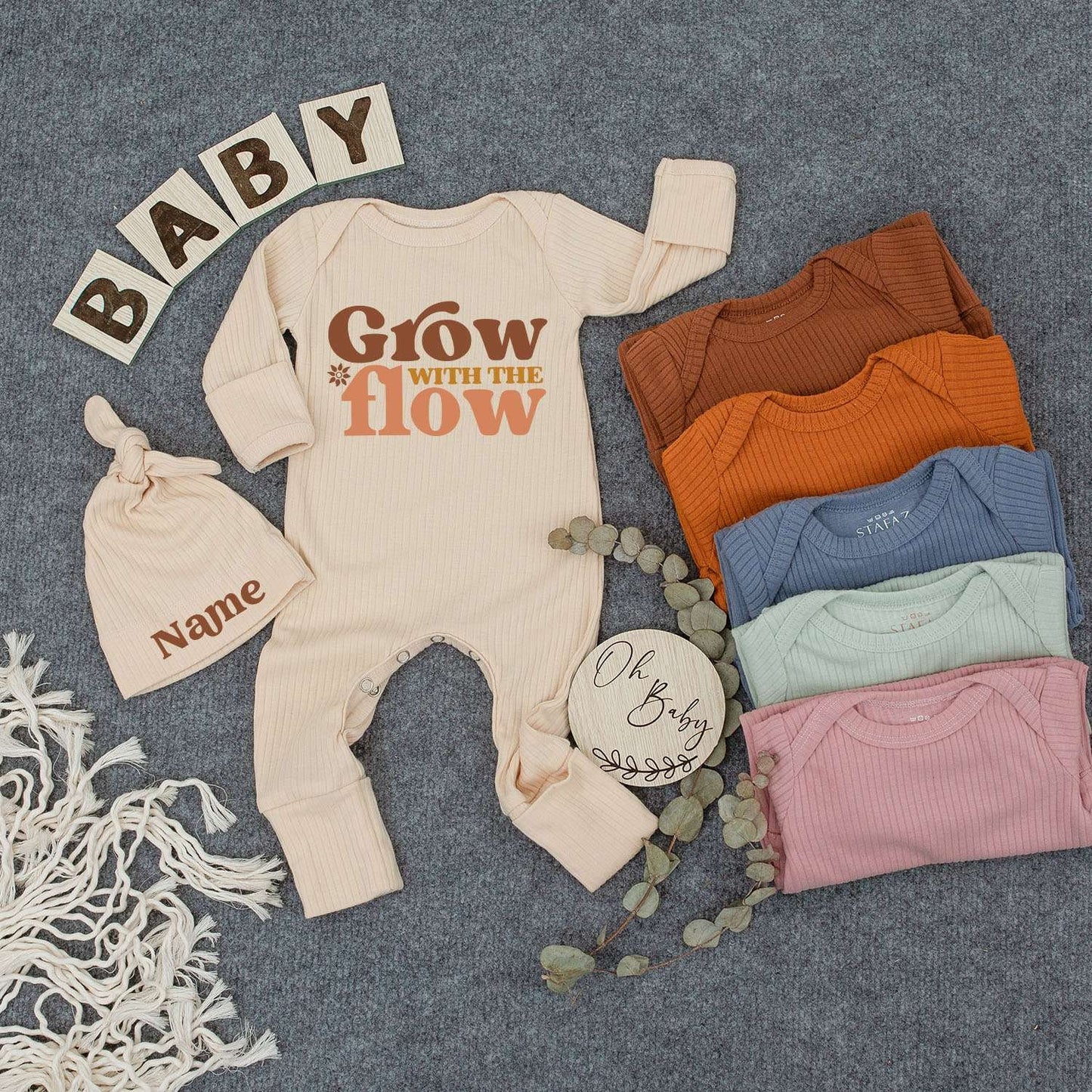 Custom Grow with the Flow Baby Bodysuit Hat Set Cute Retro Newborn Gift Soft Brown Peach Flower Infant Coming Home Outfit for Baby Girl Boy
