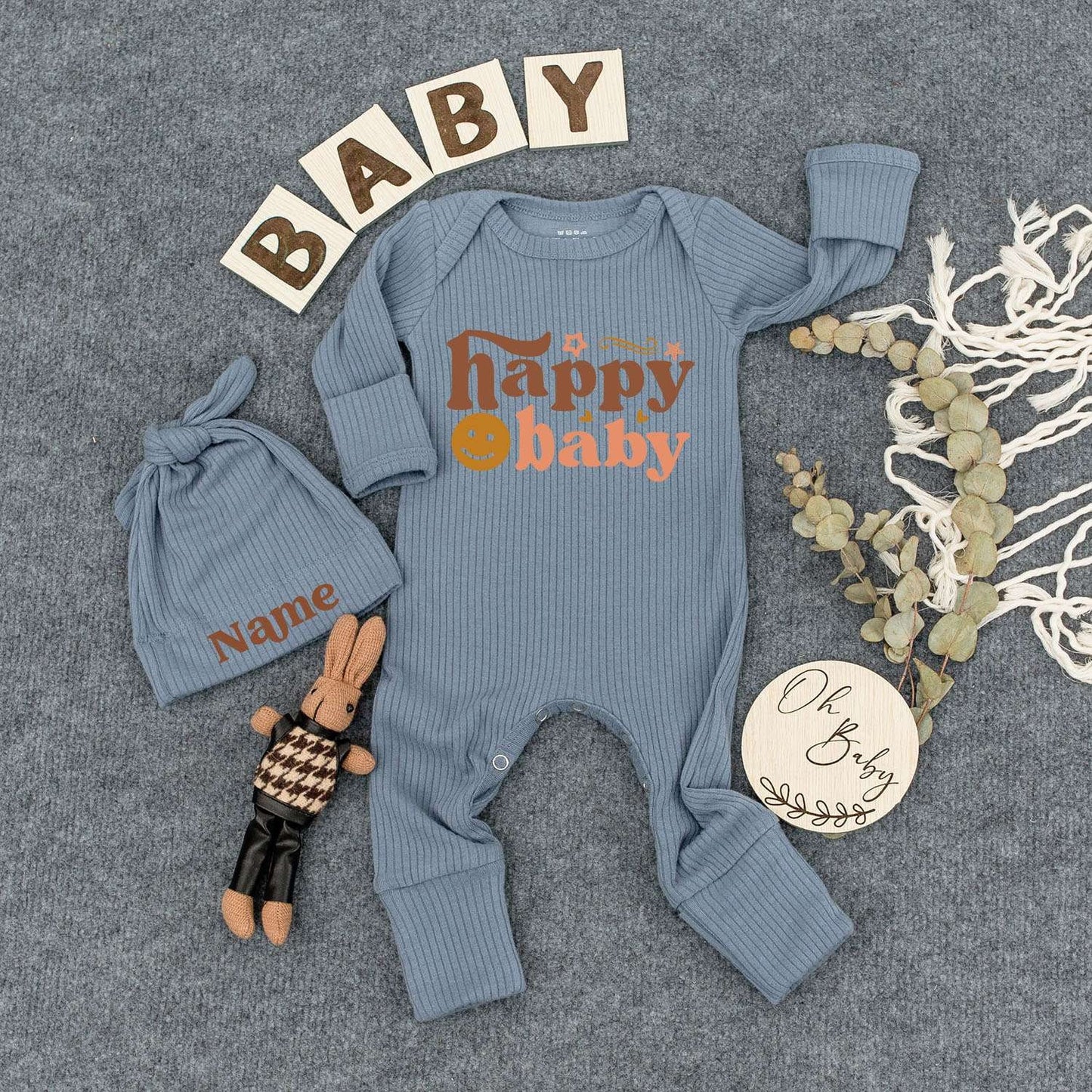 Personalized Retro Happy Baby Bodysuit and Hat Set with Smiling Face Icon Brown Peach Design Starbursts Custom Name Newborn Gift