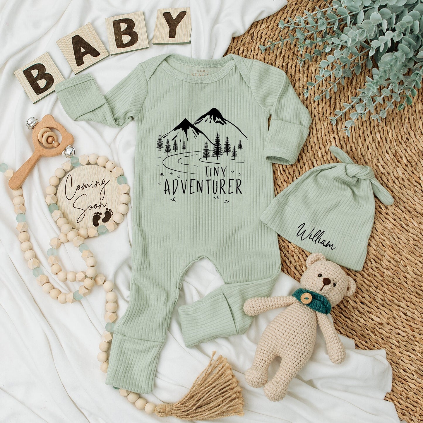 Tiny Adventurer Baby Bodysuit and Hat Set Newborn Mountain Landscape Design Coming Home Outfit Cute Black Pine Tree Travel Baby Shower Gift Long Sleeve