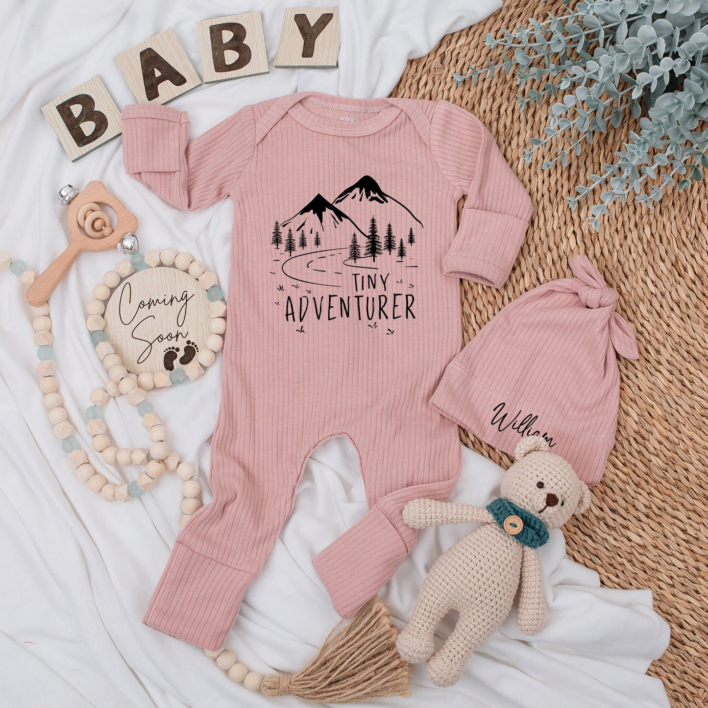 Tiny Adventurer Baby Bodysuit and Hat Set Newborn Mountain Landscape Design Coming Home Outfit Cute Black Pine Tree Travel Baby Shower Gift Long Sleeve