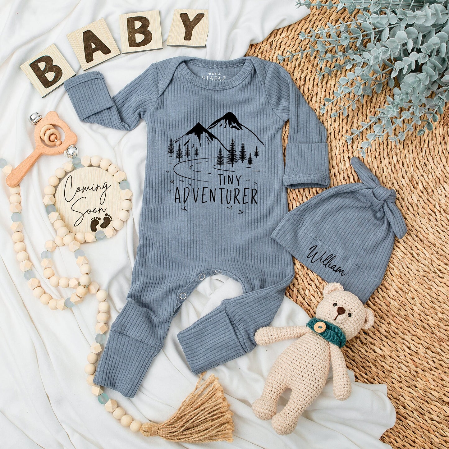 Tiny Adventurer Baby Bodysuit and Hat Set Newborn Mountain Landscape Design Coming Home Outfit Cute Black Pine Tree Travel Baby Shower Gift Long Sleeve
