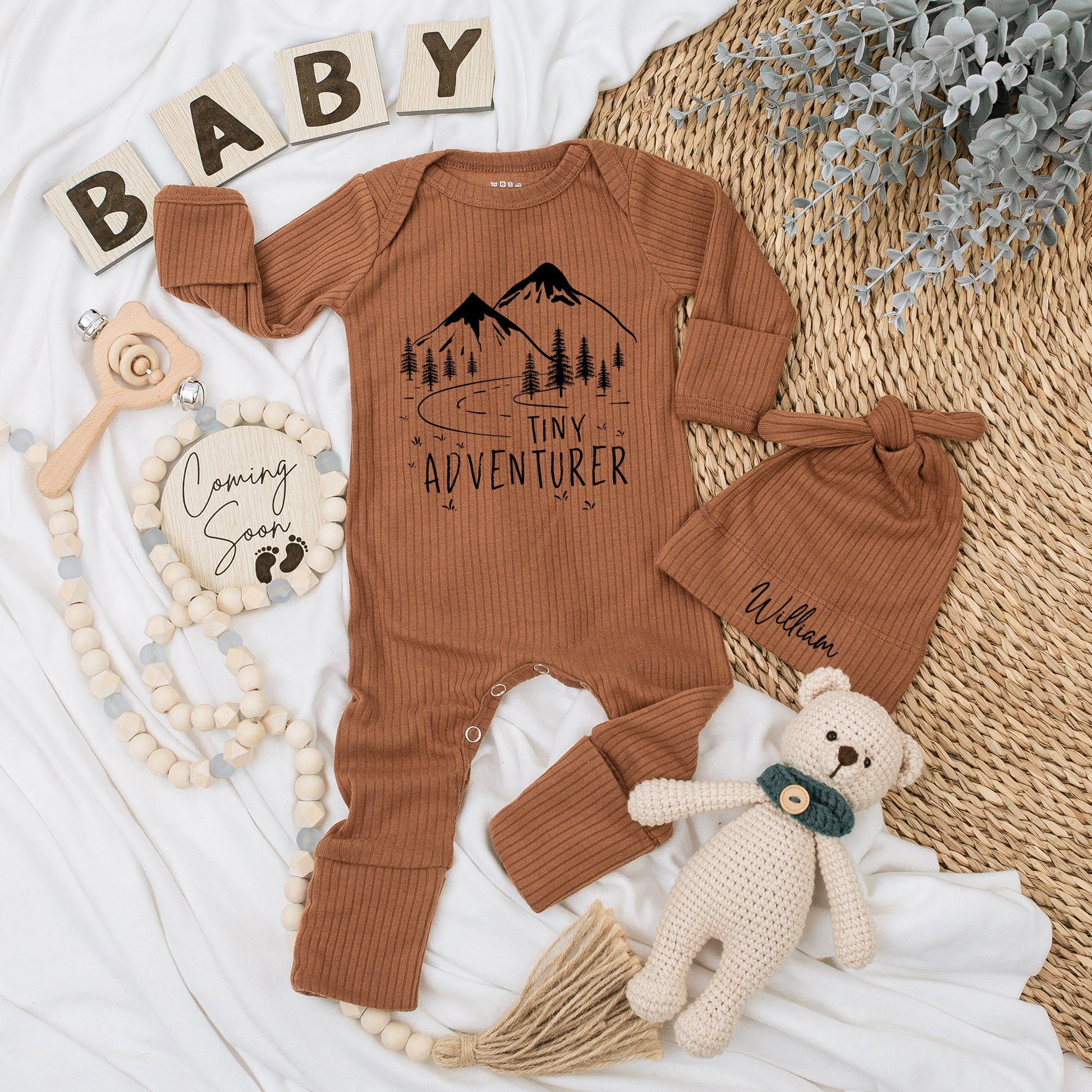 Tiny Adventurer Baby Bodysuit and Hat Set Newborn Mountain Landscape Design Coming Home Outfit Cute Black Pine Tree Travel Baby Shower Gift Long Sleeve