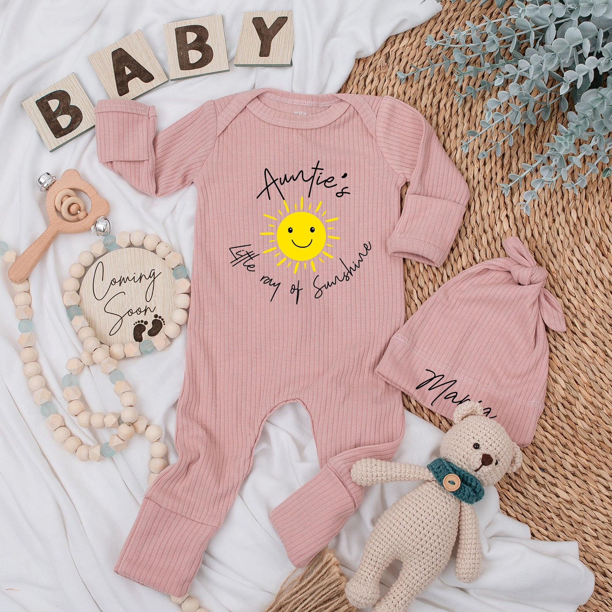 Personalized Auntie's Little Ray of Sunshine Baby Bodysuit and Hat Set with Maria Name Cute Yellow Sun Newborn Coming Home Outfit Gift