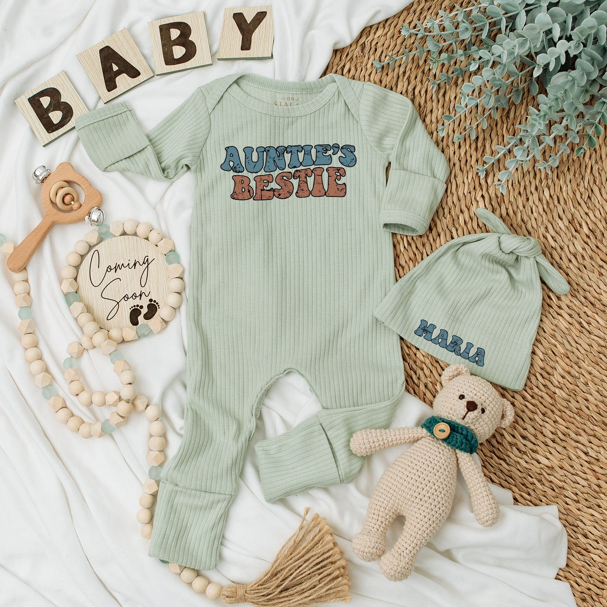 Auntie's Bestie Retro Baby Bodysuit and Hat Set Distressed Blue Bubble Letters 70s Style Newborn Shower Gift Coming Home Outfit Maria Hat