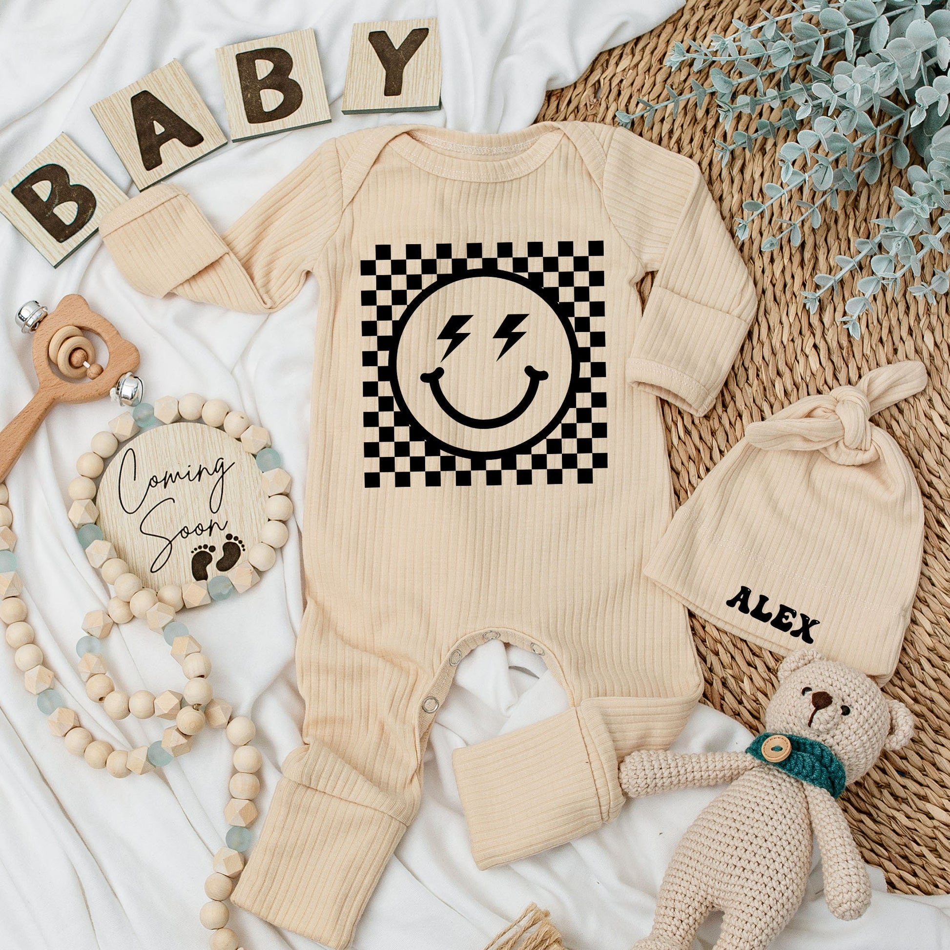Personalized Baby Bodysuit and Hat Set Custom Name Retro Smiley Face Checkerboard Design Newborn Outfit Boys Girls Baby Shower Gift