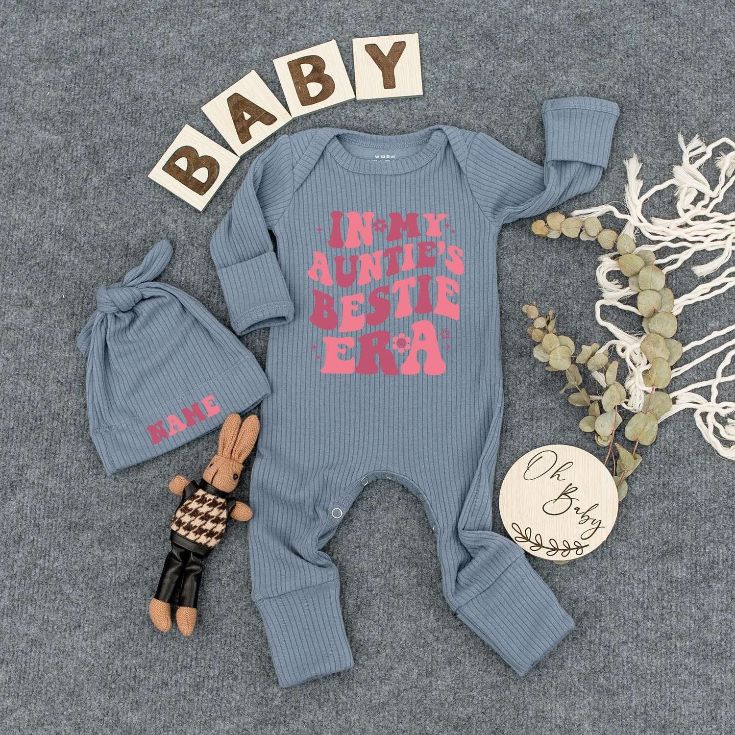 In My Auntie's Bestie Era Bodysuit Retro Pink Floral Personalized Hat Newborn Baby Girl Cute Shower Gift Outfit with Bubbly Stars