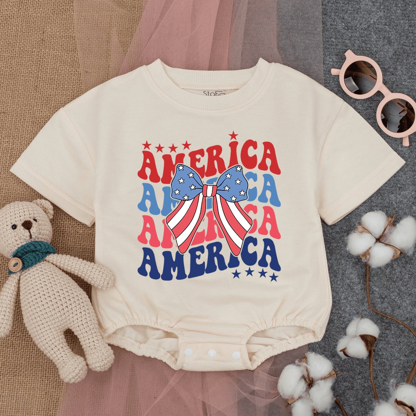 Cute Patriotic America Flag Bow Bubble Romper Short Sleeve Baby Outfit with Retro Design Vintage Stars Fourth of July American Baby Girl Clothes
