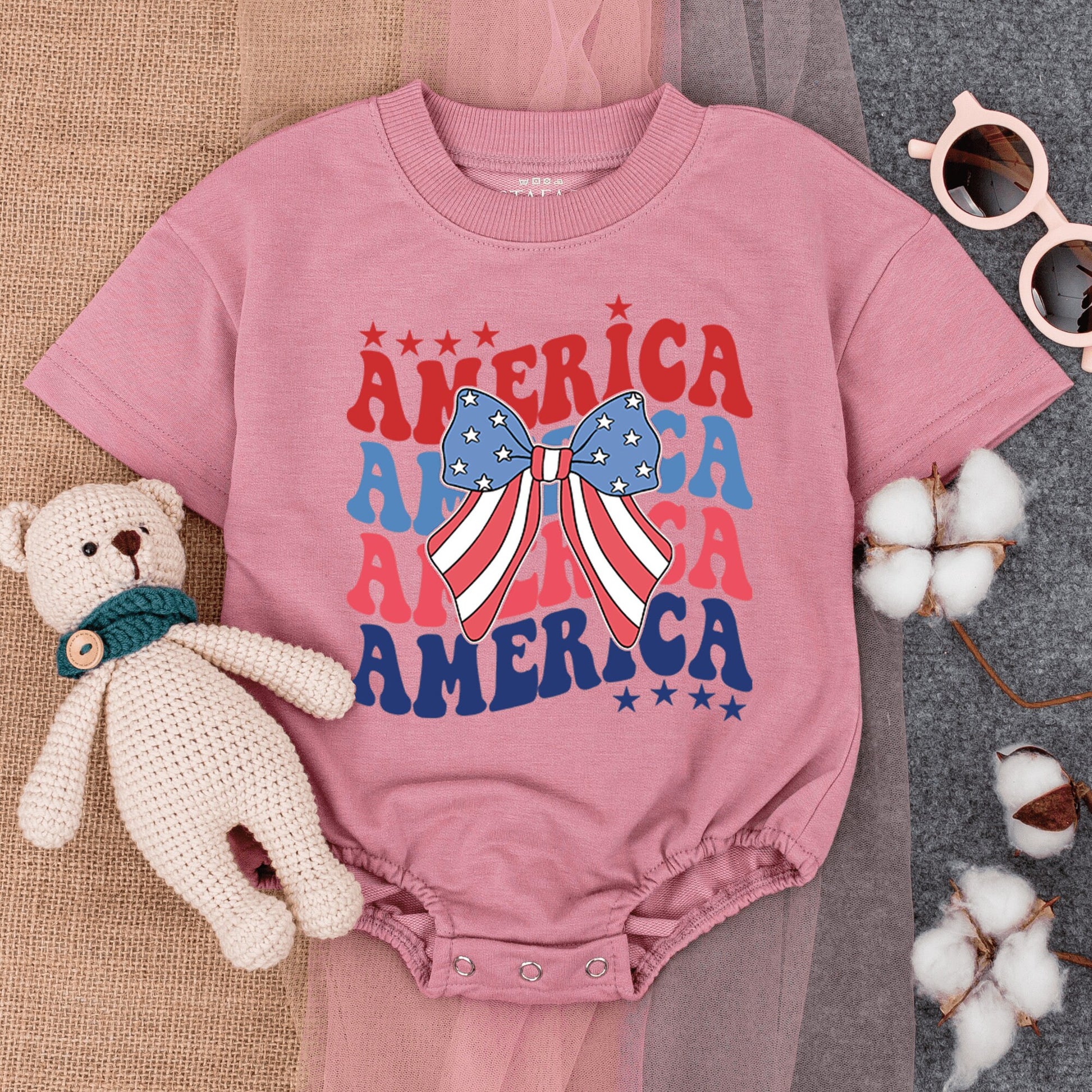 Cute Patriotic America Flag Bow Bubble Romper Short Sleeve Baby Outfit with Retro Design Vintage Stars Fourth of July American Baby Girl Clothes