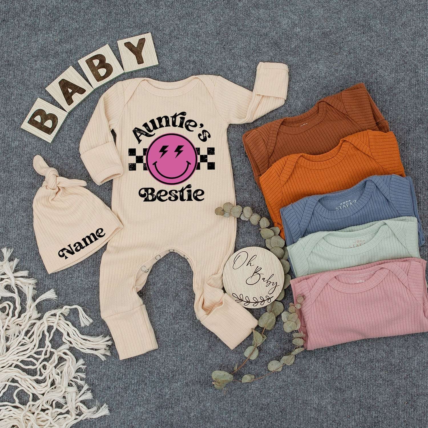 Auntie's Bestie Custom Newborn Girl Bodysuit & Hat Set with Pink Smiley Face Lightning Eyes Checkered Retro Cute Playful Baby Shower Gift Outfit