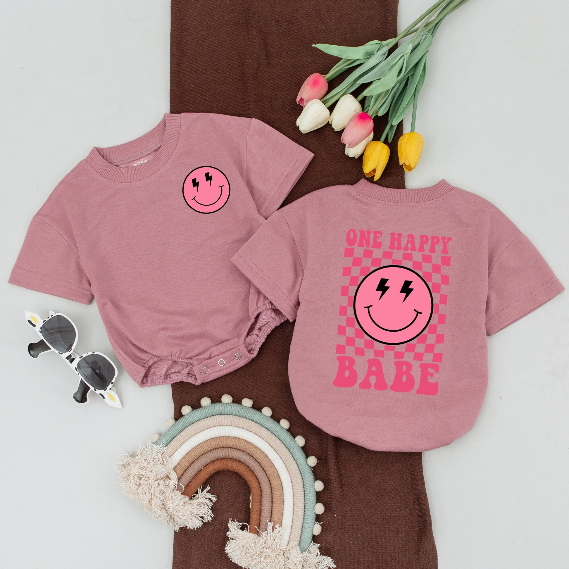 Pink Smiley Face One Happy Babe 1st Birthday Shirts Matching Family Outfits Retro Checkered Mommy and Me Baby Bodysuits Toddler Tees