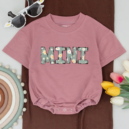 Mama and Mini Daisy Matching Mom and Baby Shirts Bodysuit Set Floral Birthday Party Outfits Muted Green Peach Accents