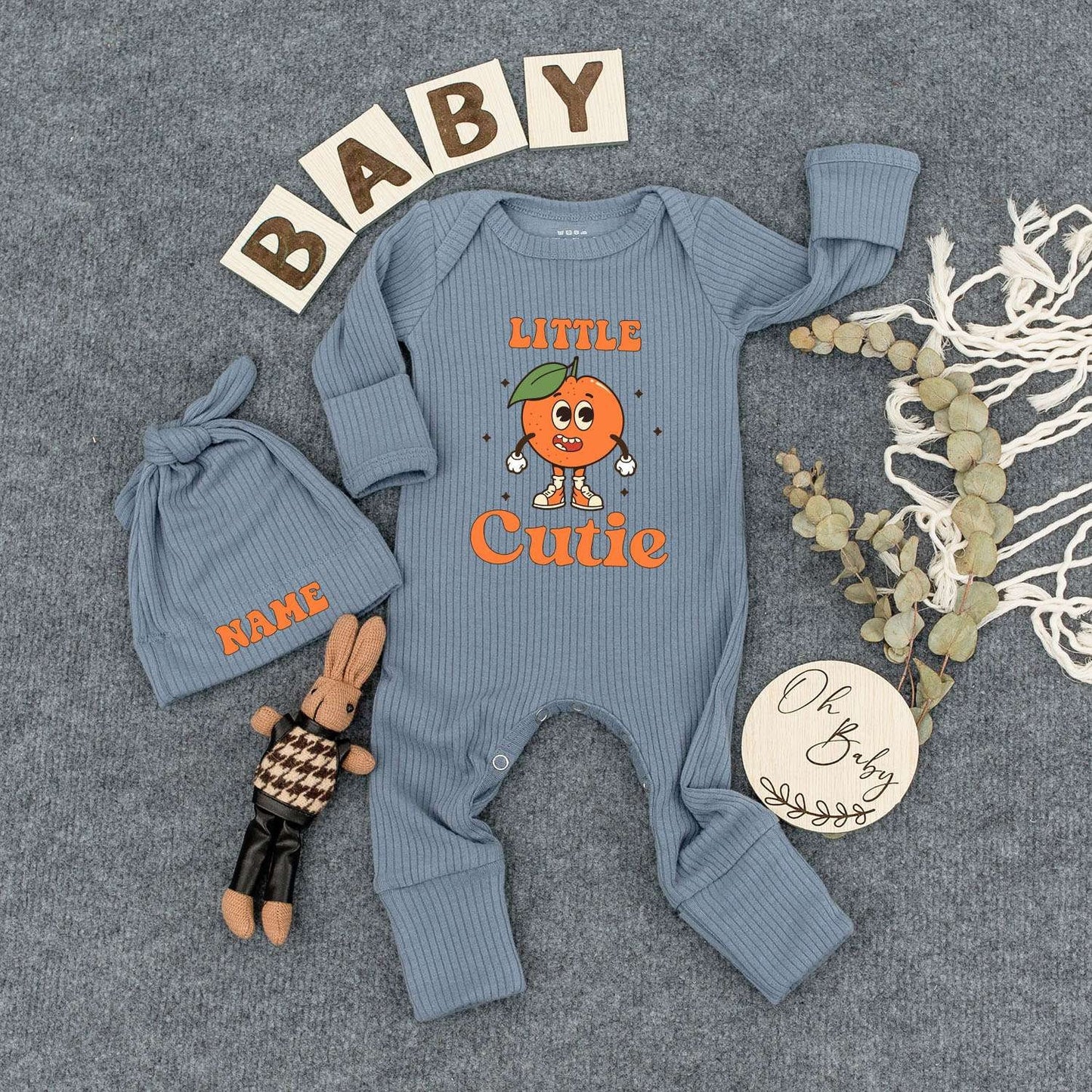 Little Cutie Retro Baby Bodysuit and Hat Set Orange Green Fruit Cartoon Design Playful Newborn Going Home Outfit Sweet Baby Gift Keepsake