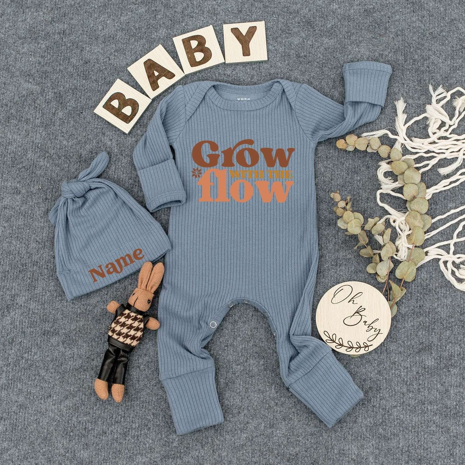 Custom Grow with the Flow Baby Bodysuit Hat Set Cute Retro Newborn Gift Soft Brown Peach Flower Infant Coming Home Outfit for Baby Girl Boy