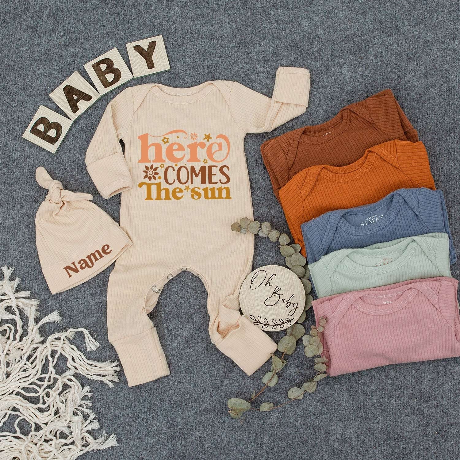 Here Comes The Sun Retro Baby Bodysuit and Hat Set Newborn Infant Outfit Playful 70s Orange Tan Sunburst Floral Graphics New Mom Gift Funny Romper