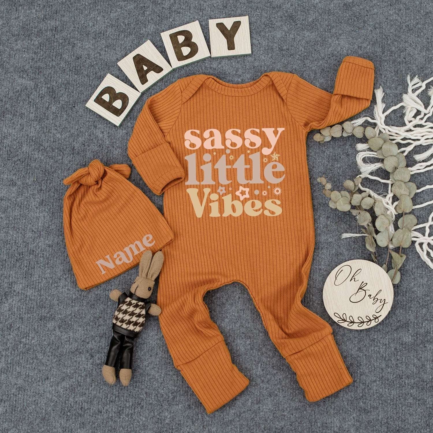 Sassy Little Vibes Baby Bodysuit Hat Set Personalized Retro Style Newborn Outfit Funny Infant Sleepsuit Brown Reddish Gold Star Dot