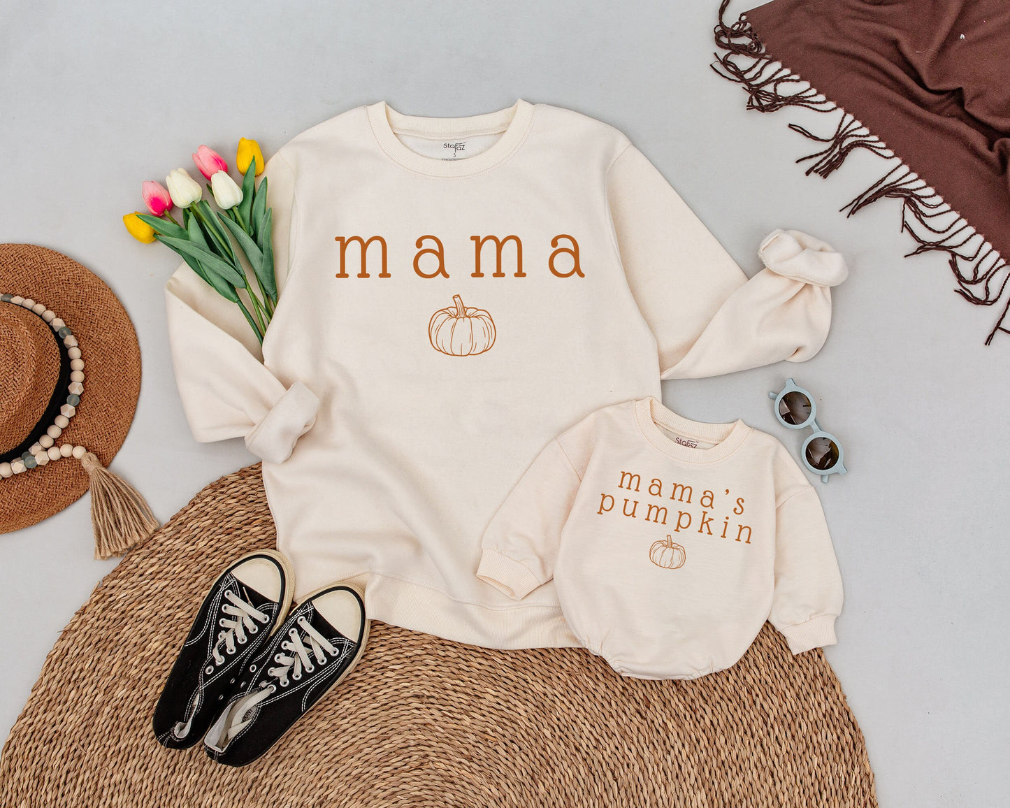 Matching Mama & Mama's Pumpkin Fall Sweatshirts for Mommy & Me, Retro Halloween Family Outfit