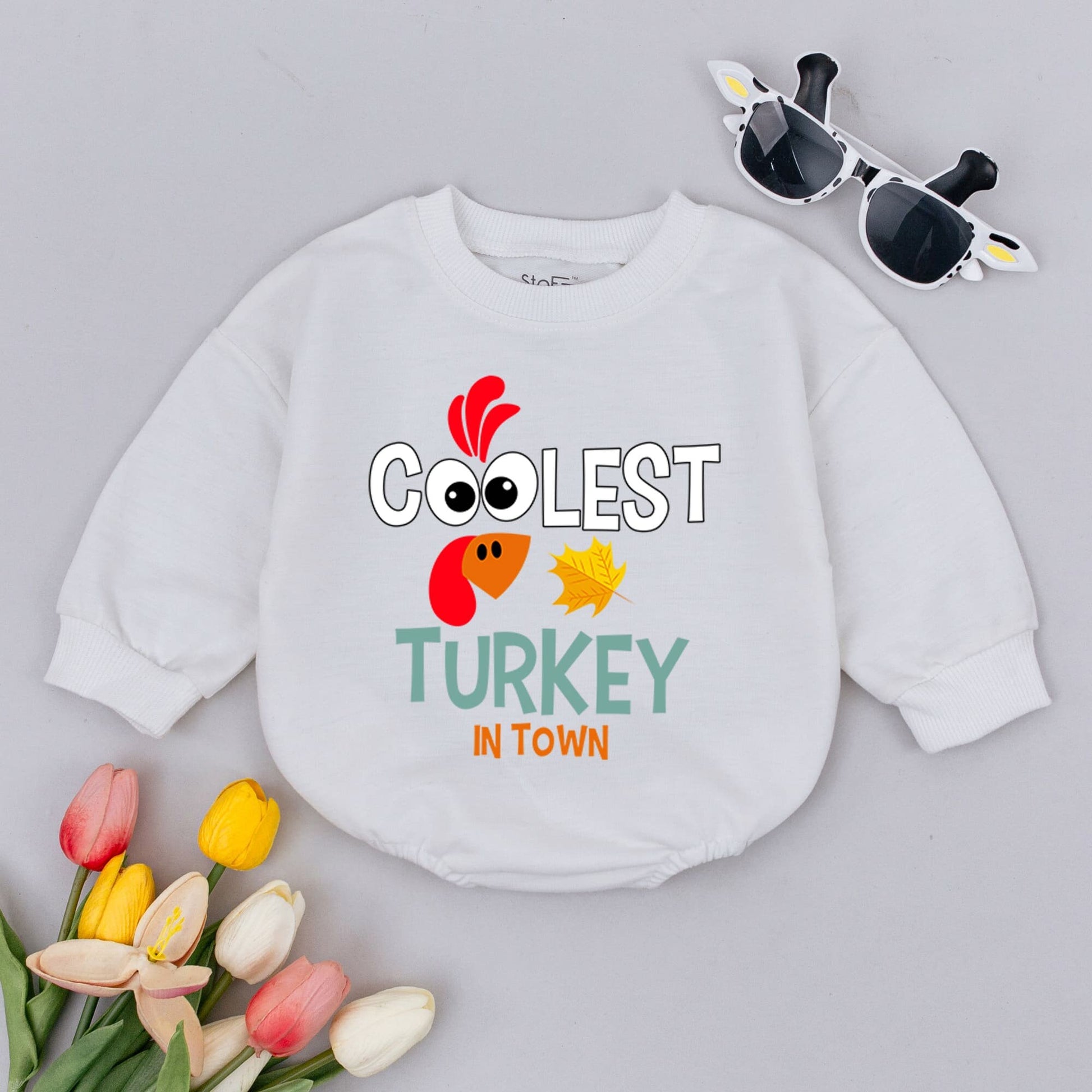Retro Thanksgiving Baby Romper: Cute & Cozy Autumn Bodysuit Gift
