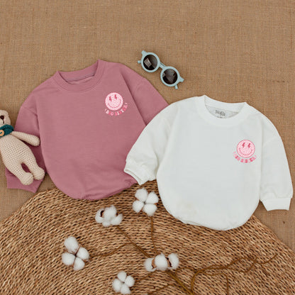 Big Sister Era Romper Set, Groovy Pink Smiley Face Outfit for Baby Girl, Retro Toddler Shirt Gift, 70s Style Bodysuit, Coming Home Outfit 135 chars