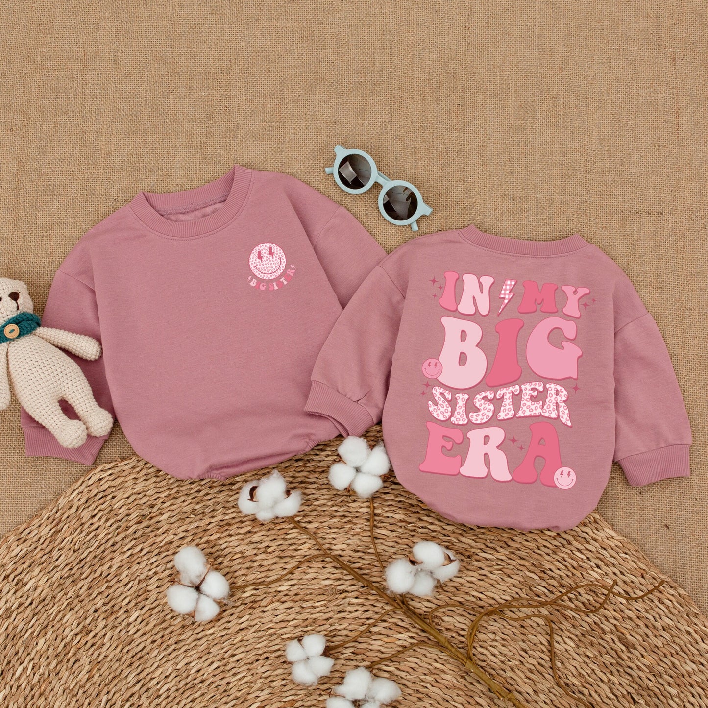 Big Sister Era Romper Set, Groovy Pink Smiley Face Outfit for Baby Girl, Retro Toddler Shirt Gift, 70s Style Bodysuit, Coming Home Outfit 135 chars