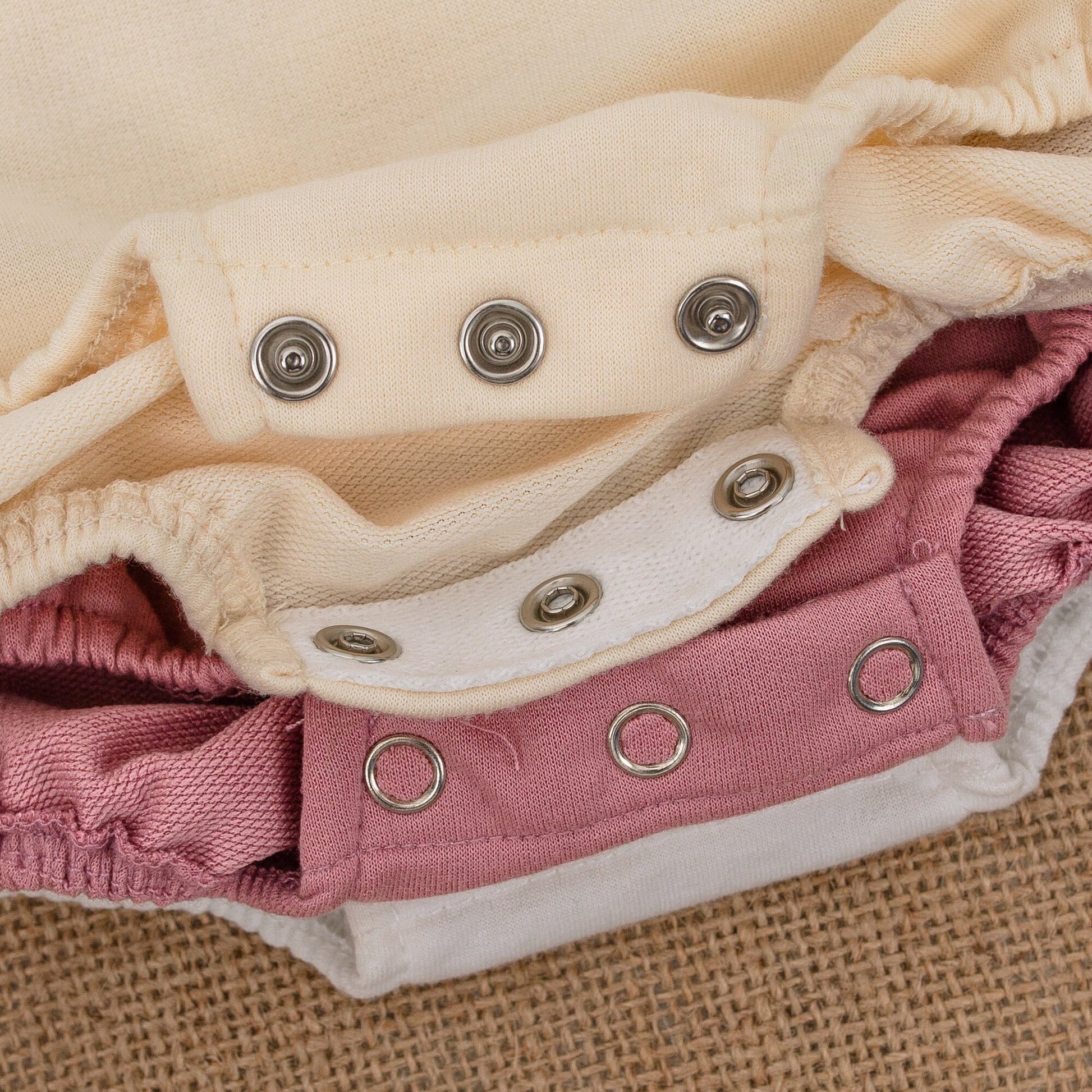 Retro Ghost Trick or Treat Baby Romper Bodysuit with Flying Bats and Stars, Fall Halloween Bubble Sweatshirt Outfit for Infant Girl Boy Shower Gift