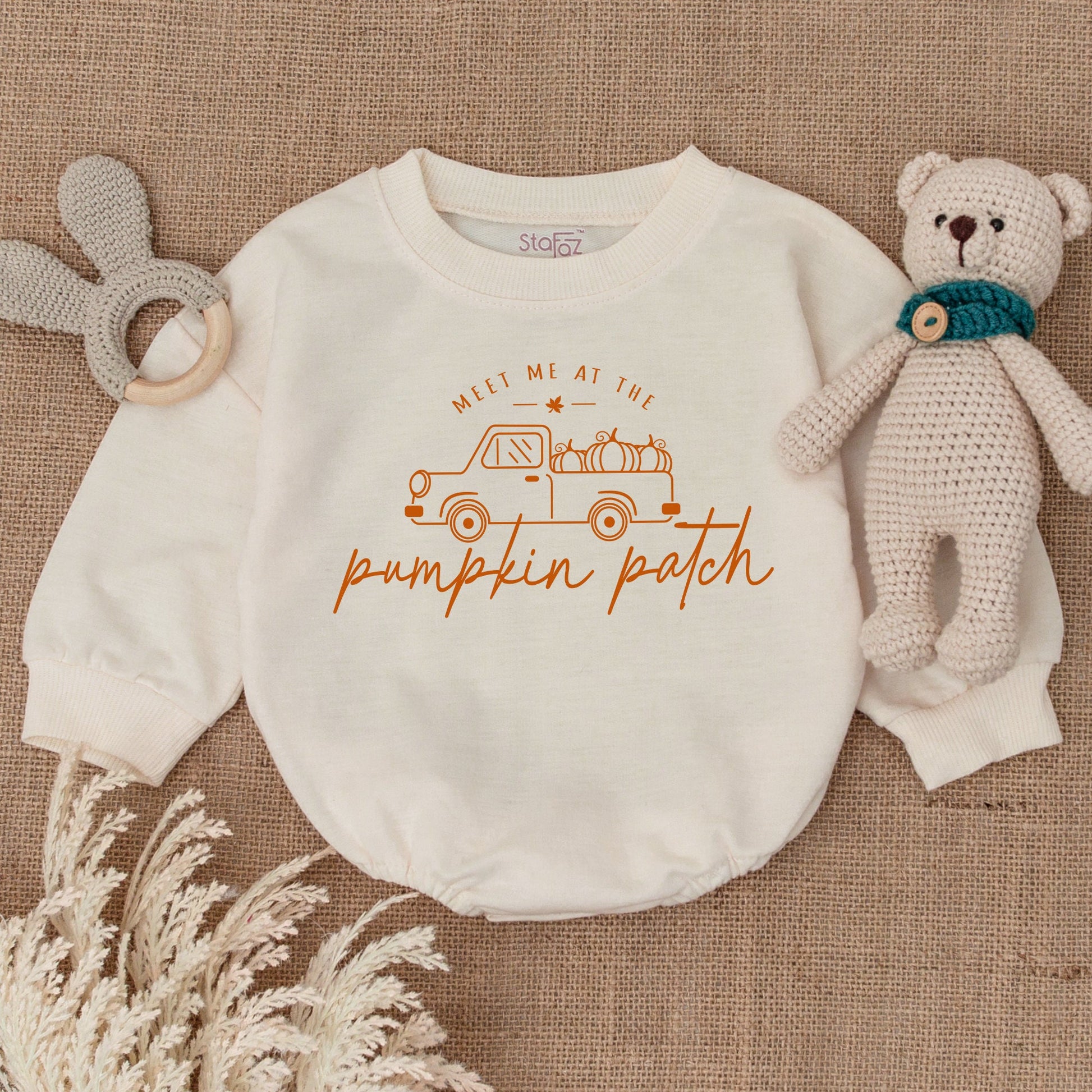Natural Baby Romper Whimsical Vintage Truck Pumpkin Patch Design, Fall Toddler Bodysuit for Funny Thanksgiving Day Baby Shower Gift