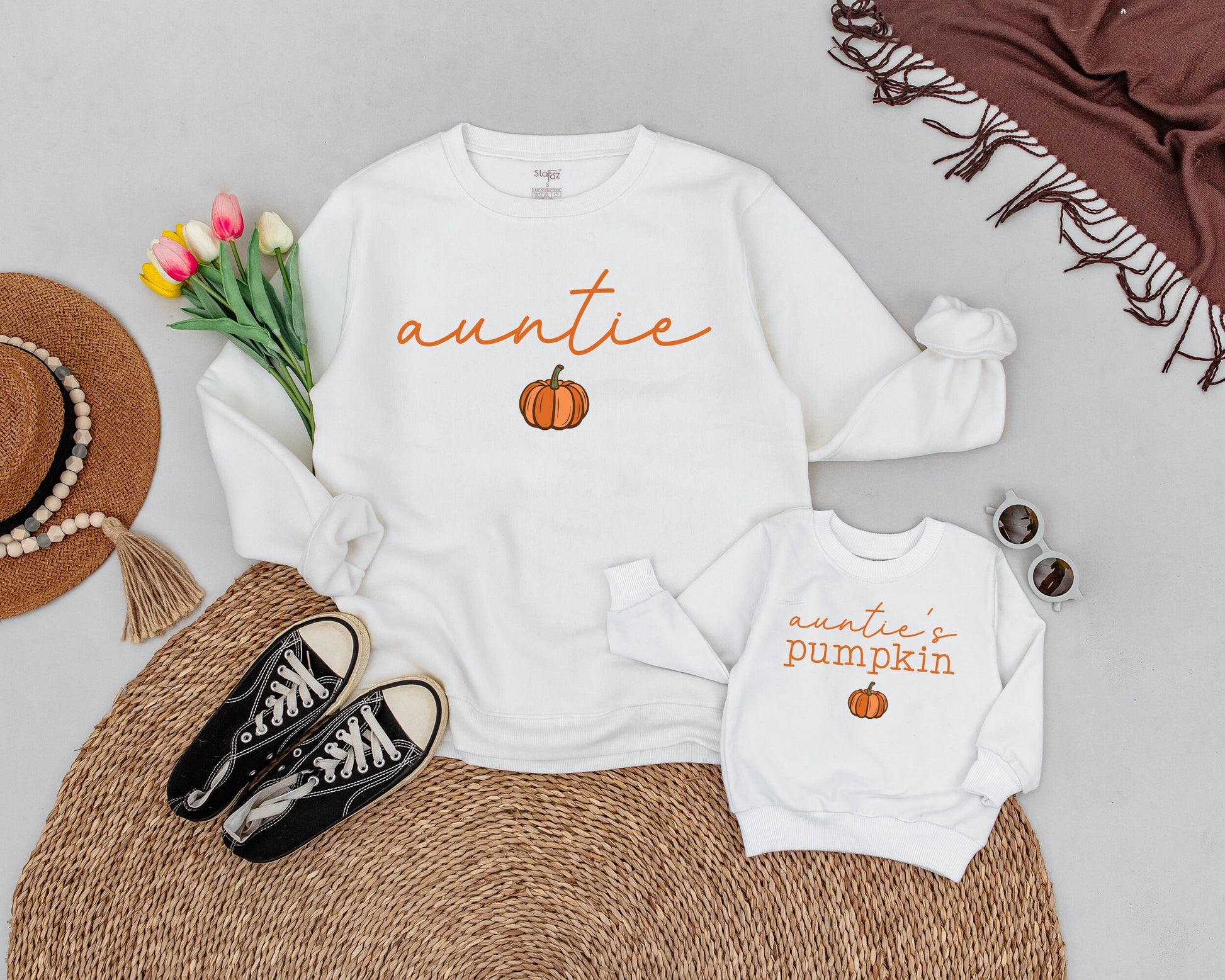 Matching Auntie and Me Pumpkin Sweaters: Retro Fall Family Outfits