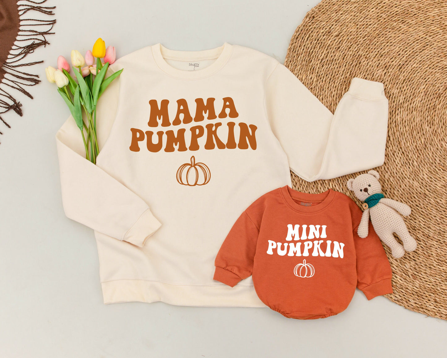 Matching Mommy & Me Pumpkin Sweatshirts: Retro Fall Family Outfits