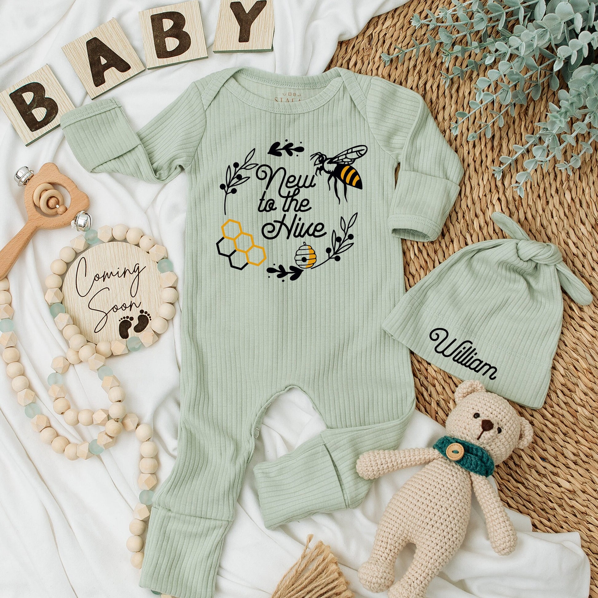 New to the Hive Baby Bodysuit & Hat Set Bee Design Newborn Gift, Cute Boho Baby Outfit, Baby Shower Present