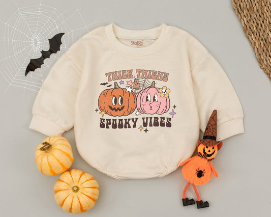 Thick Thighs Spooky Vibes Baby Romper, Retro Halloween Infant Bodysuit, Cute Pumpkin Spiderweb Design, Funny Spooky Vibes Baby Gift
