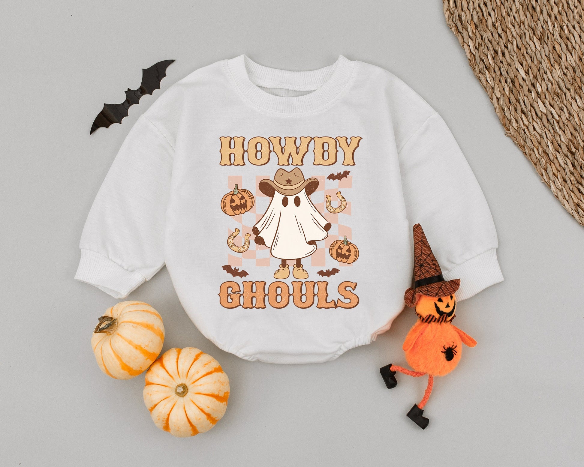 Howdy Ghouls Halloween Romper, Retro Western First Halloween Outfit, Cute Ghost Cowboy Hat, Pumpkin Spice Fall Baby Clothes, Distressed Design 138