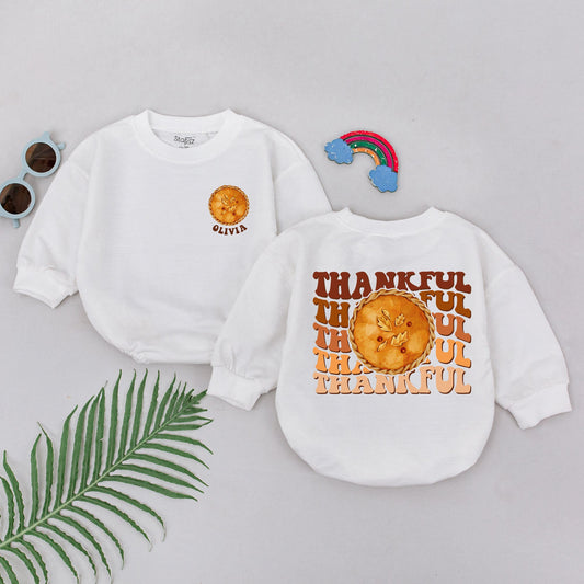 Personalized Pumpkin Pie Baby Romper with Autumn Leaves Thankful Fall Thanksgiving Bodysuit Girls Newborn Cute Retro Design Baby Shower Gift