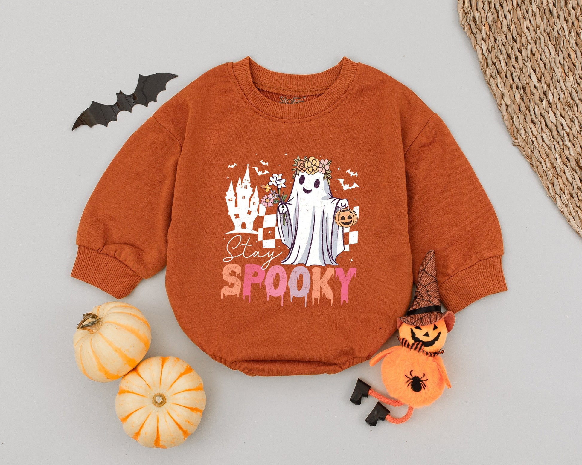 Groovy Ghost Bubble Romper: Retro Halloween Baby Outfit & Gift