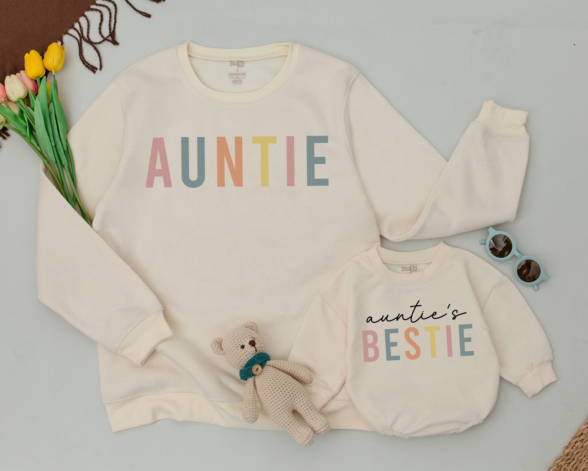 Auntie Bestie Matching Sweatshirts Playful Pastel Block Cursive Print Aunt Niece Nephew Gift First Time Auntie Me Family Outfit Mothers Day