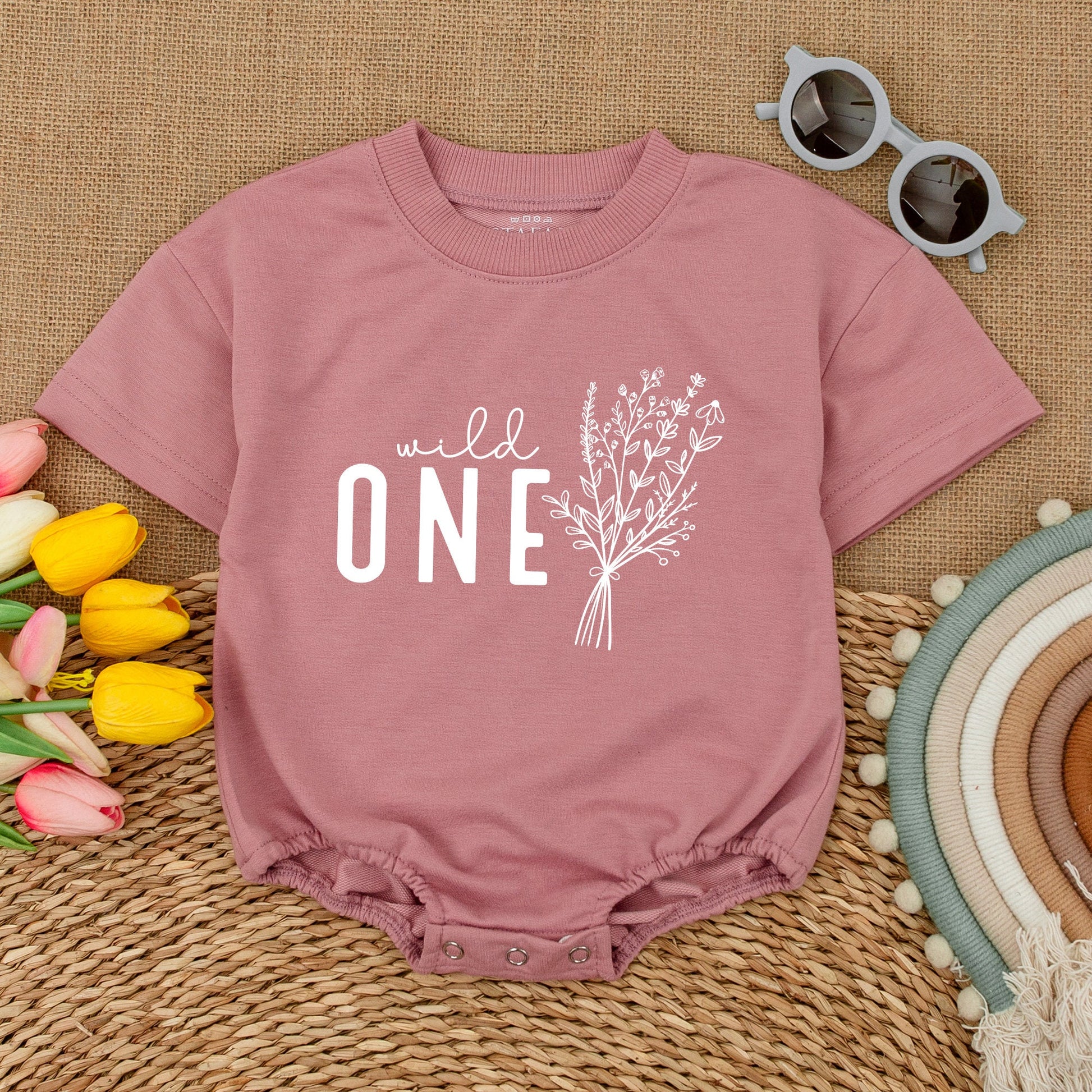 Wild One Birthday Romper Baby Girl, Wildflower Cake Smash Outfit, Daisy Newborn Bubble Romper, Short Sleeve, Boho First Birthday Outfit Clothes Gift