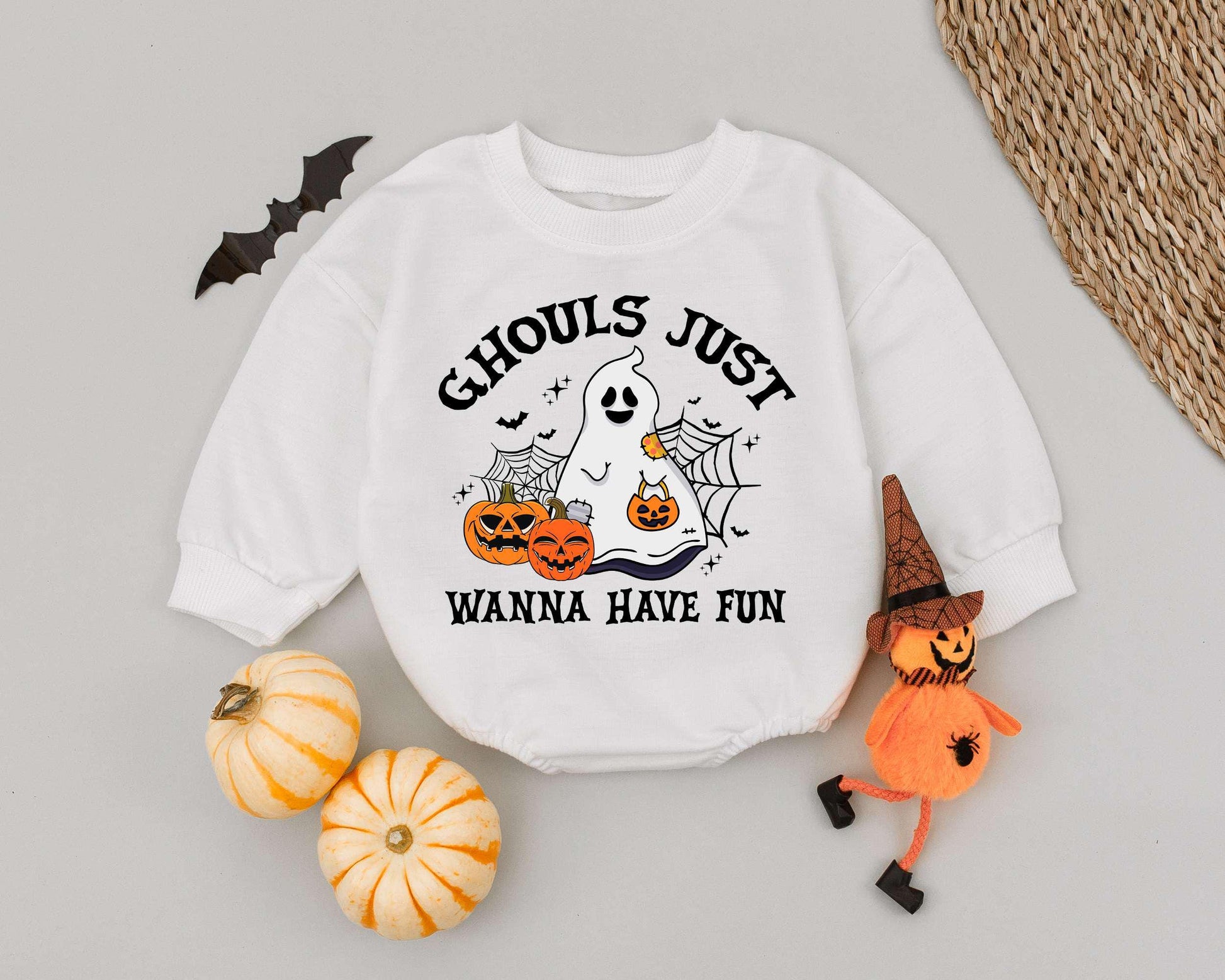 Spooky Fun Halloween Romper: Vintage Ghost Outfit for Babies