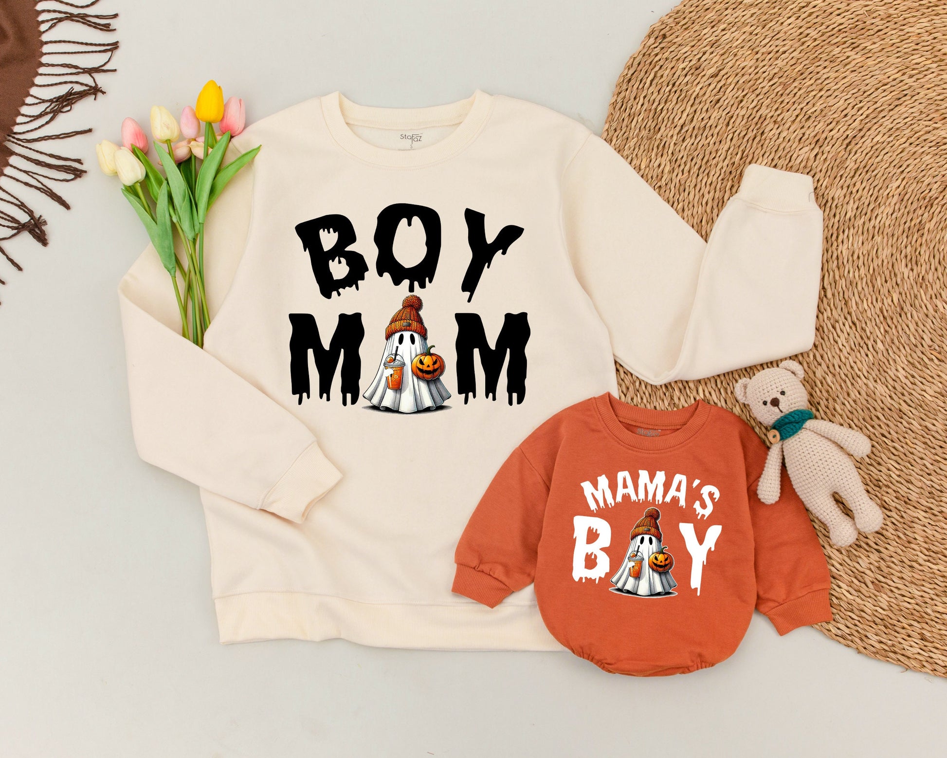 Retro Halloween Mommy & Me Sweaters: Vintage Ghost Family Outfits