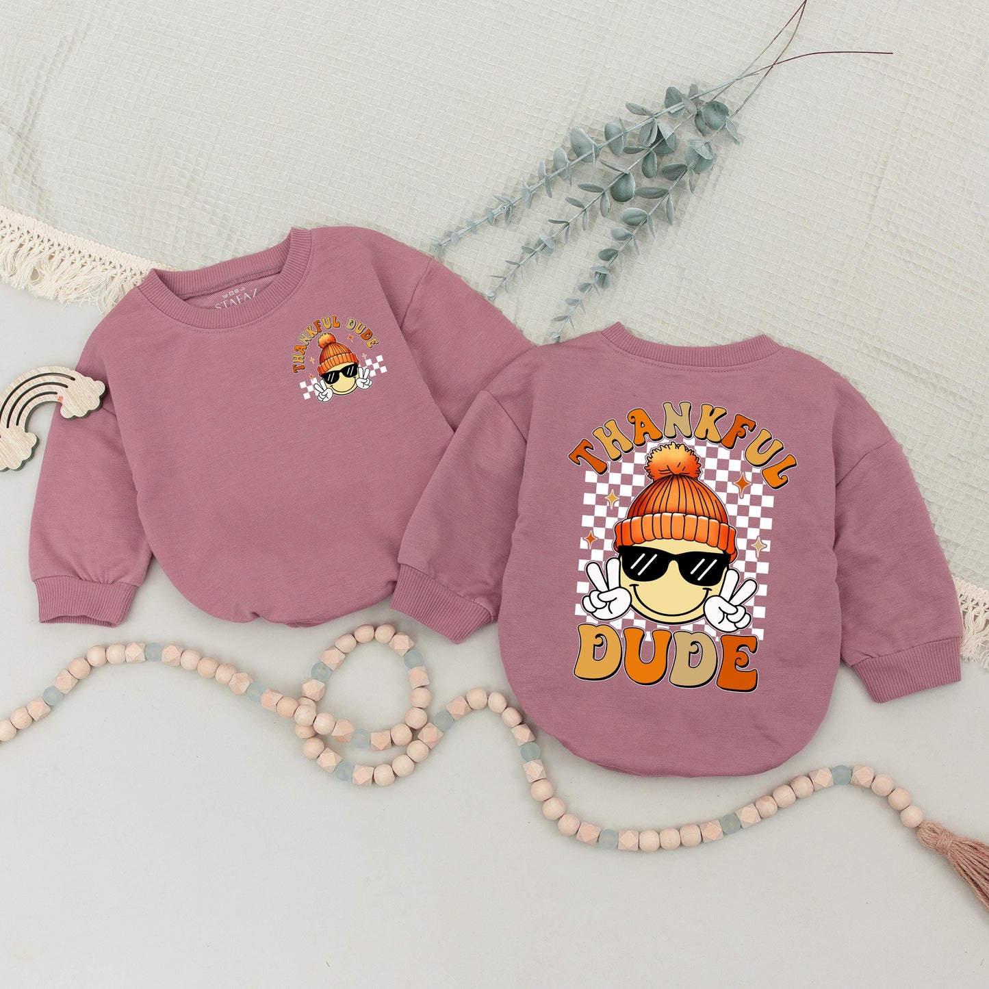 Retro Mama & Me Thanksgiving Sweaters: Cute Fall Matching Outfits