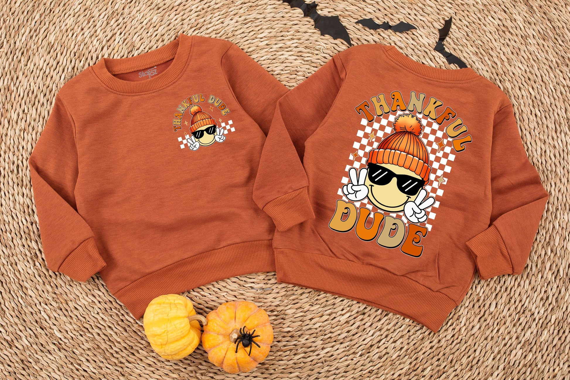 Retro Mama & Me Thanksgiving Sweaters: Cute Fall Matching Outfits