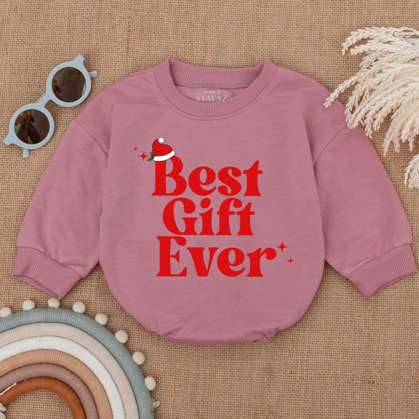 Cozy Christmas Bodysuit: Retro Santa Baby Romper Gift Outfit