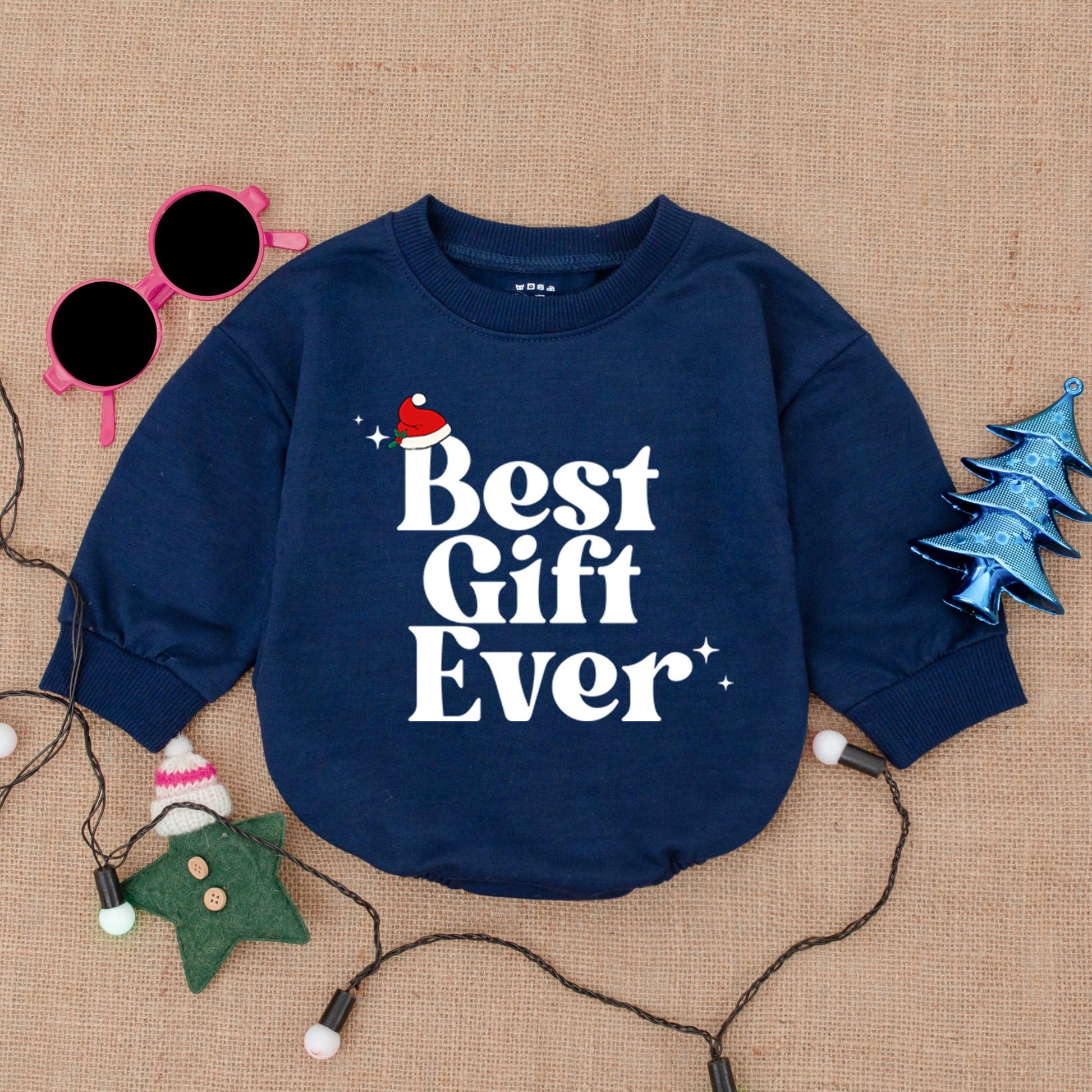 Cozy Christmas Bodysuit: Retro Santa Baby Romper Gift Outfit