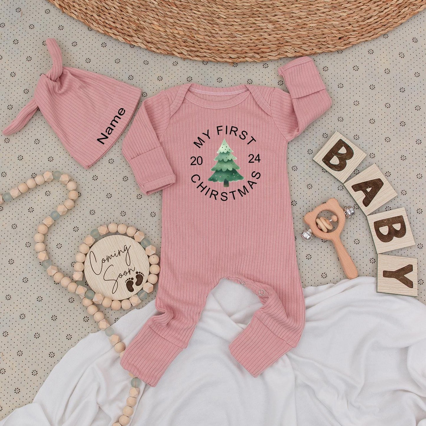 My First Christmas Baby Bodysuit and Hat Set Cute Tree Name Personalized Baby Boy Girl Gift Newborn Coming Soon Outfit 2024 Unisex
